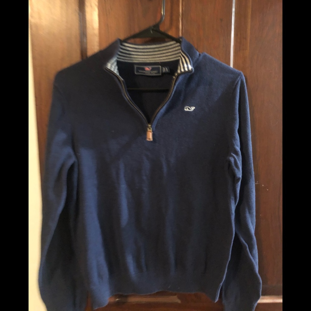 Vineyard vines sweater size L